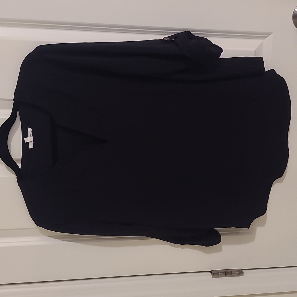 Maurice's black top
